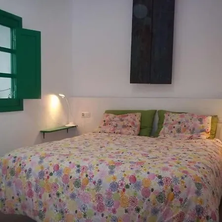 Villa Sleeps 4 Wifi