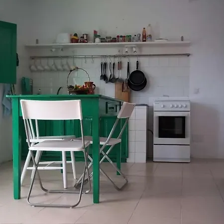 Sleeps 4 Wifi Villa